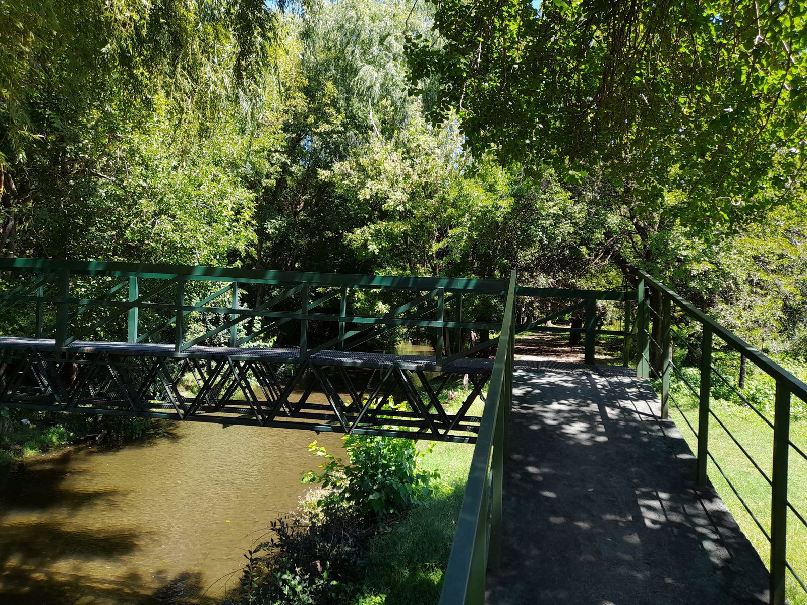 Puente fondo de municipalidad