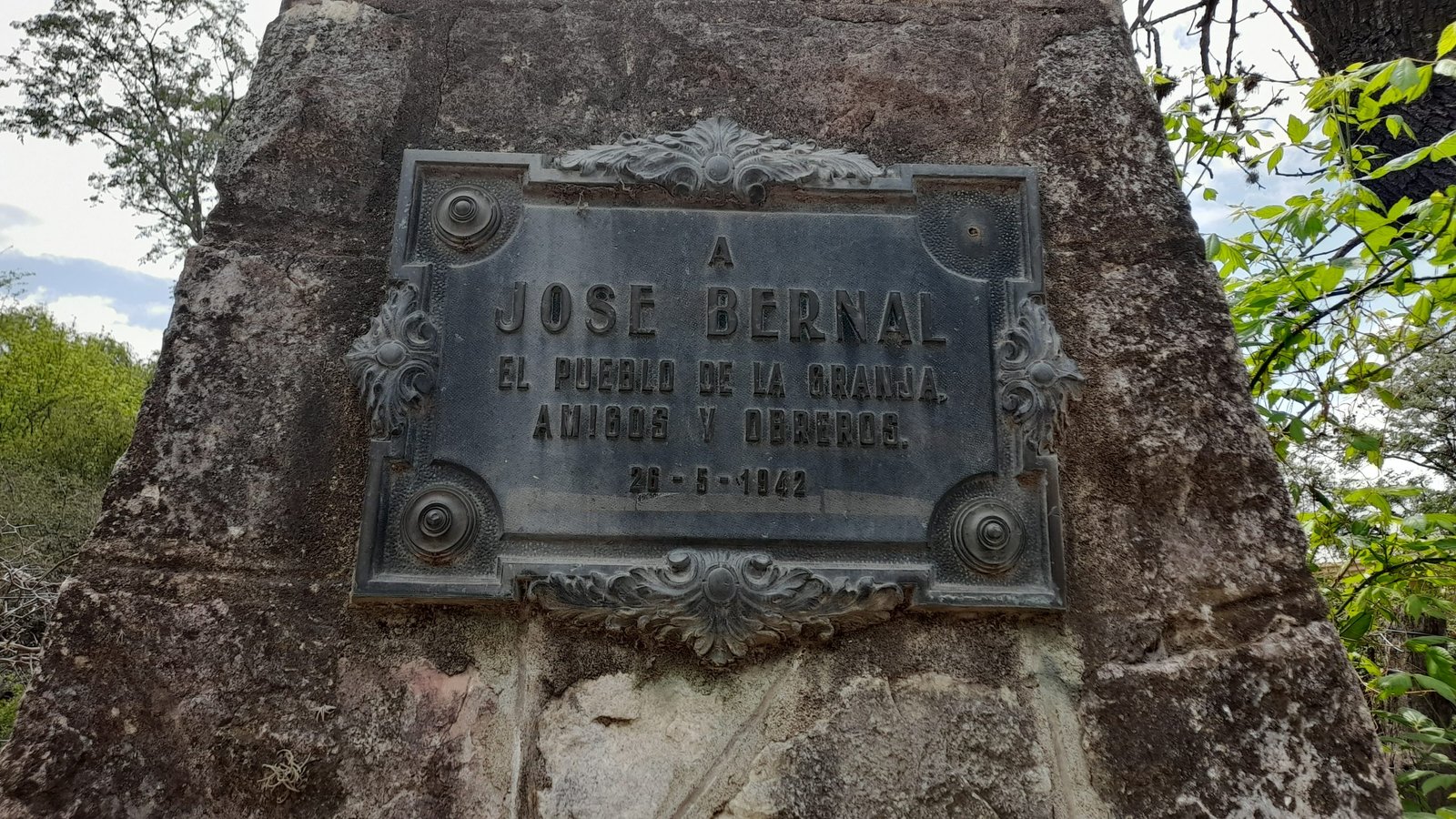 Placa Bernal